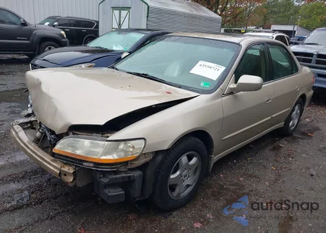 2000 Honda Accord 3.0 Ex from USA, damaged, VIN 1HGCG1655YA066066